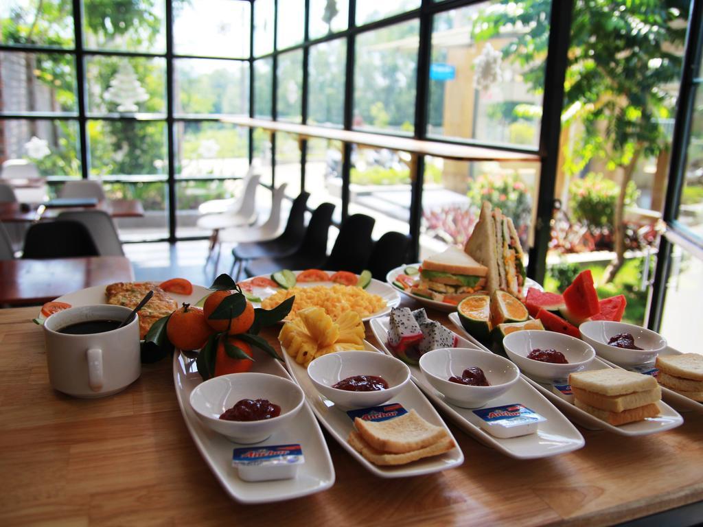Emis Hotel Phu Quoc Exterior photo