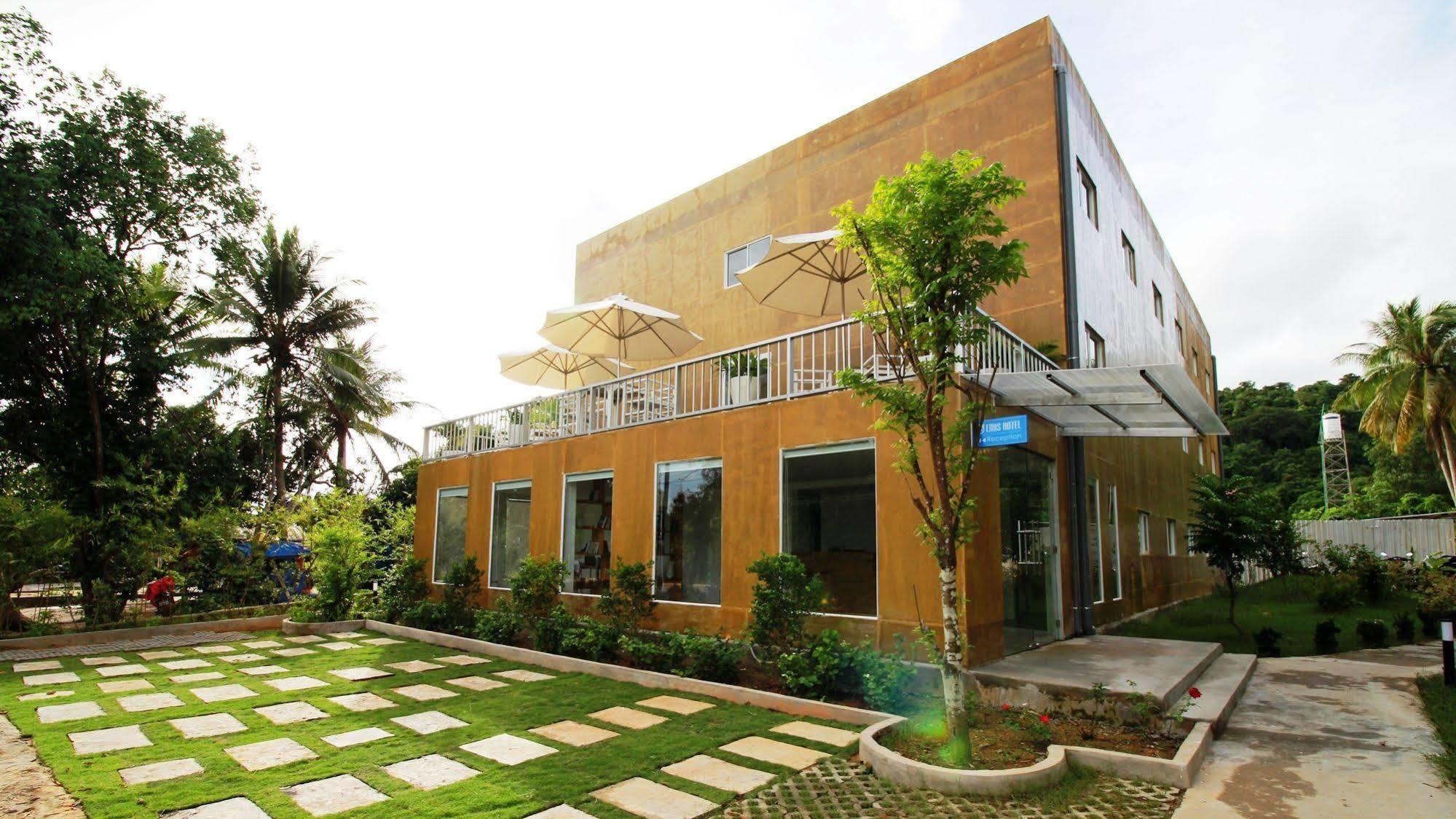Emis Hotel Phu Quoc Exterior photo