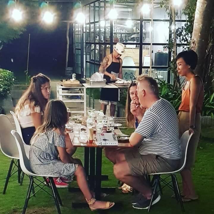 Emis Hotel Phu Quoc Exterior photo